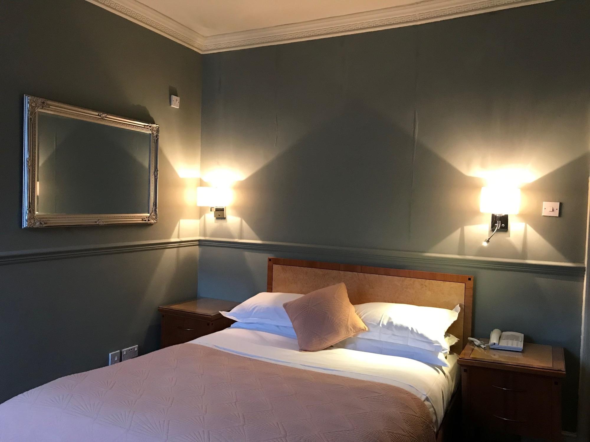 Eurobar&hotel 3*